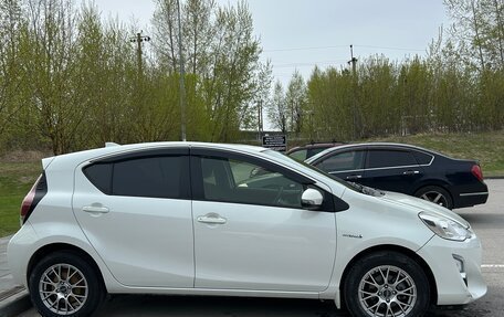 Toyota Aqua I, 2015 год, 920 000 рублей, 3 фотография