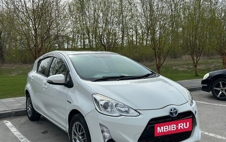Toyota Aqua I, 2015 год, 920 000 рублей, 2 фотография