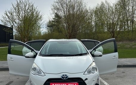 Toyota Aqua I, 2015 год, 920 000 рублей, 9 фотография