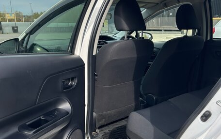 Toyota Aqua I, 2015 год, 920 000 рублей, 12 фотография