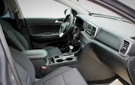 KIA Sportage IV рестайлинг, 2021 год, 2 355 000 рублей, 12 фотография