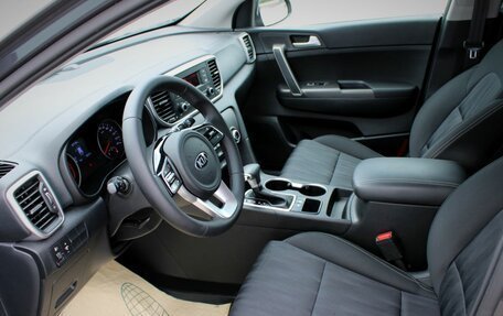 KIA Sportage IV рестайлинг, 2021 год, 2 355 000 рублей, 14 фотография