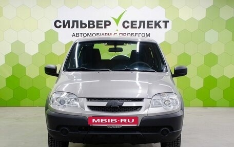 Chevrolet Niva I рестайлинг, 2017 год, 774 900 рублей, 3 фотография