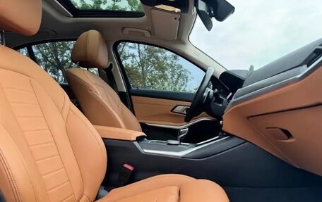 BMW 3 серия, 2022 год, 3 850 000 рублей, 13 фотография