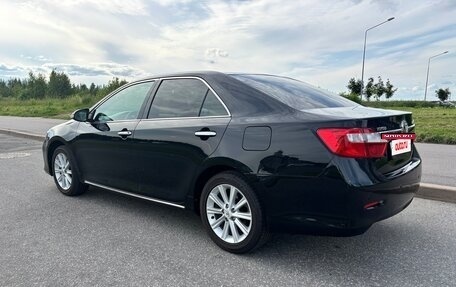Toyota Camry, 2013 год, 1 690 000 рублей, 4 фотография