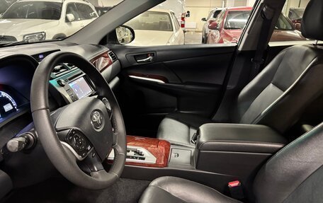 Toyota Camry, 2013 год, 1 690 000 рублей, 36 фотография
