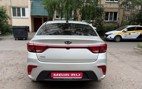 KIA Rio IV, 2018 год, 1 350 000 рублей, 2 фотография