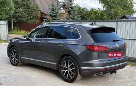 Volkswagen Touareg III, 2019 год, 4 200 000 рублей, 3 фотография