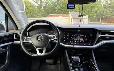 Volkswagen Touareg III, 2019 год, 4 200 000 рублей, 13 фотография
