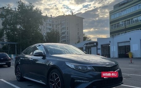 KIA Optima IV, 2018 год, 2 000 000 рублей, 7 фотография