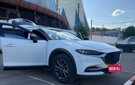 Mazda CX-4, 2023 год, 2 800 000 рублей, 12 фотография