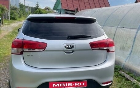 KIA Rio III рестайлинг, 2016 год, 800 000 рублей, 10 фотография