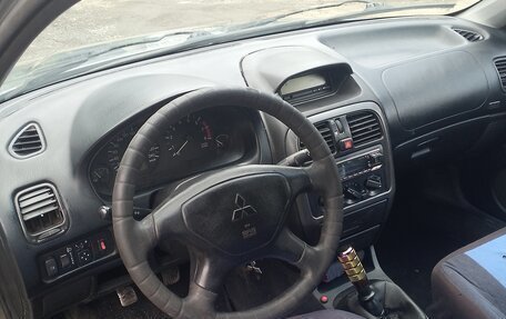 Mitsubishi Carisma I, 2002 год, 178 000 рублей, 5 фотография