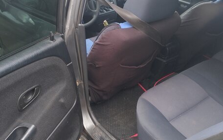 Mitsubishi Carisma I, 2002 год, 178 000 рублей, 7 фотография