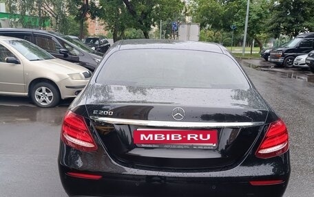 Mercedes-Benz E-Класс, 2018 год, 2 750 000 рублей, 7 фотография