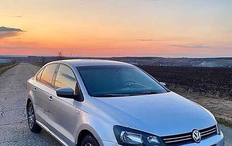 Volkswagen Polo VI (EU Market), 2011 год, 399 000 рублей, 2 фотография