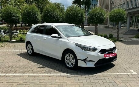 KIA cee'd III, 2022 год, 2 350 000 рублей, 3 фотография