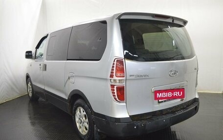 Hyundai Grand Starex Grand Starex I рестайлинг 2, 2008 год, 965 000 рублей, 6 фотография