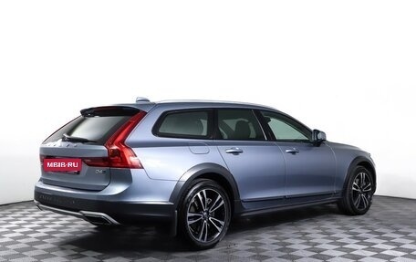Volvo V90 Cross Country I рестайлинг, 2018 год, 2 850 000 рублей, 5 фотография