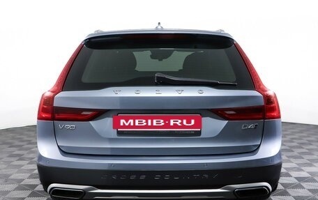 Volvo V90 Cross Country I рестайлинг, 2018 год, 2 850 000 рублей, 6 фотография