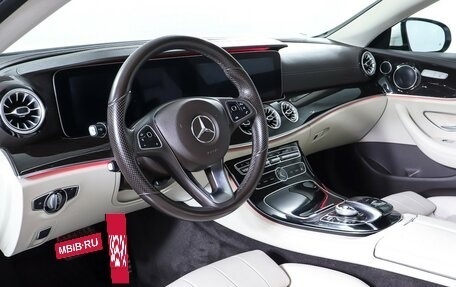 Mercedes-Benz E-Класс, 2017 год, 4 300 000 рублей, 14 фотография