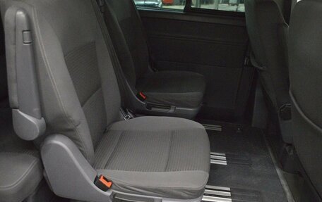 Volkswagen Multivan T5, 2010 год, 1 945 000 рублей, 11 фотография