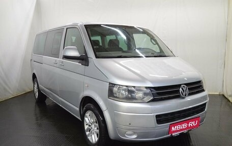 Volkswagen Multivan T5, 2010 год, 1 945 000 рублей, 3 фотография