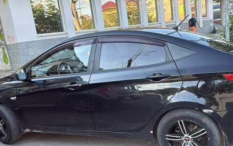 Hyundai Solaris II рестайлинг, 2012 год, 800 000 рублей, 7 фотография