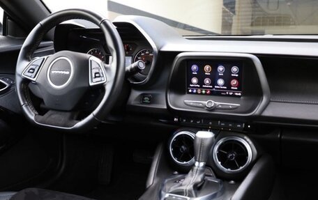 Chevrolet Camaro VI, 2022 год, 3 200 000 рублей, 9 фотография