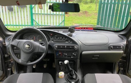 Chevrolet Niva I рестайлинг, 2015 год, 530 000 рублей, 8 фотография
