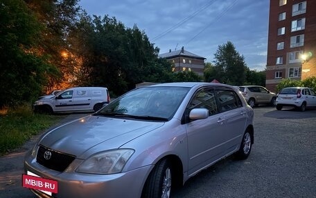 Toyota Corolla, 2003 год, 599 999 рублей, 3 фотография