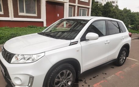 Suzuki Vitara II рестайлинг, 2019 год, 2 300 000 рублей, 3 фотография