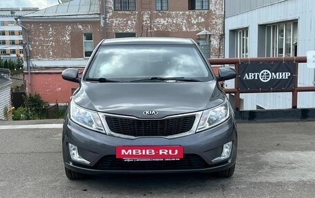 KIA Rio III рестайлинг, 2013 год, 900 000 рублей, 2 фотография