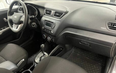 KIA Rio III рестайлинг, 2013 год, 900 000 рублей, 11 фотография