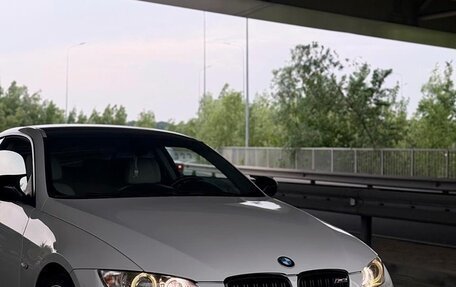 BMW 3 серия, 2009 год, 1 450 000 рублей, 3 фотография