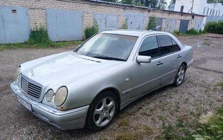Mercedes-Benz E-Класс, 1999 год, 285 000 рублей, 13 фотография