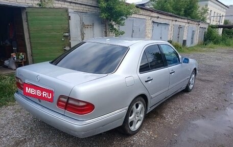 Mercedes-Benz E-Класс, 1999 год, 285 000 рублей, 11 фотография