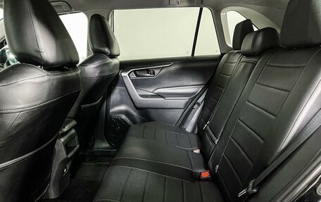 Toyota RAV4, 2019 год, 2 197 000 рублей, 10 фотография