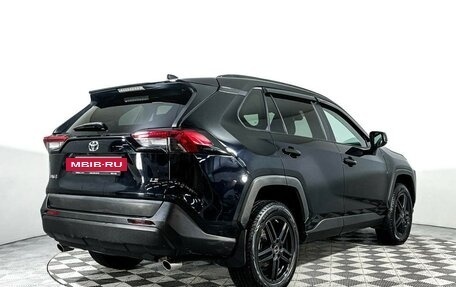 Toyota RAV4, 2019 год, 2 197 000 рублей, 5 фотография