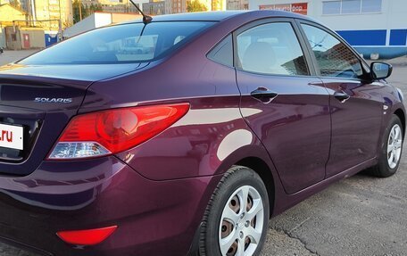 Hyundai Solaris II рестайлинг, 2011 год, 700 000 рублей, 5 фотография