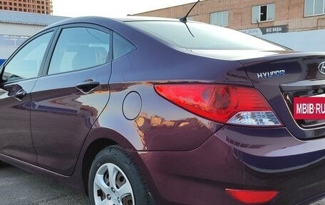 Hyundai Solaris II рестайлинг, 2011 год, 700 000 рублей, 7 фотография