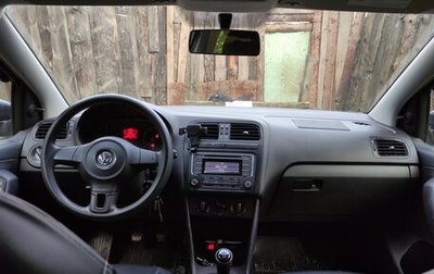 Volkswagen Polo VI (EU Market), 2012 год, 700 000 рублей, 1 фотография