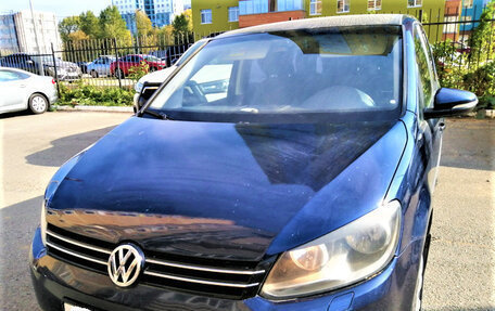 Volkswagen Touran III, 2011 год, 990 000 рублей, 3 фотография