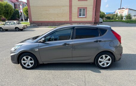 Hyundai Solaris II рестайлинг, 2013 год, 770 000 рублей, 4 фотография