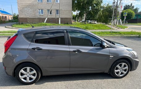 Hyundai Solaris II рестайлинг, 2013 год, 770 000 рублей, 5 фотография