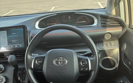 Toyota Sienta II, 2020 год, 1 550 000 рублей, 14 фотография