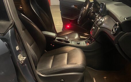 Mercedes-Benz CLA, 2013 год, 2 200 000 рублей, 18 фотография