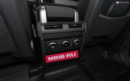 Land Rover Defender II, 2023 год, 9 300 000 рублей, 14 фотография