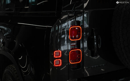 Land Rover Defender II, 2023 год, 9 300 000 рублей, 27 фотография