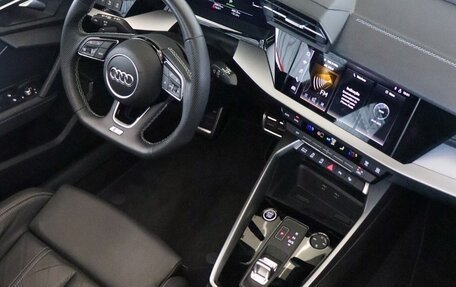 Audi A3, 2022 год, 2 350 000 рублей, 10 фотография